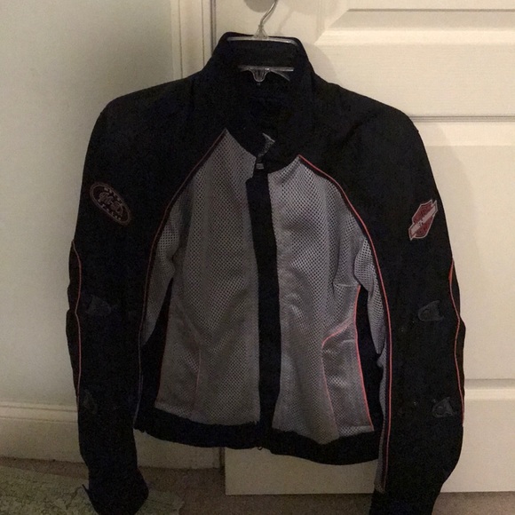 Harley Davidson Riding Jacket which incl. protection that can be added. - Picture 1 of 8